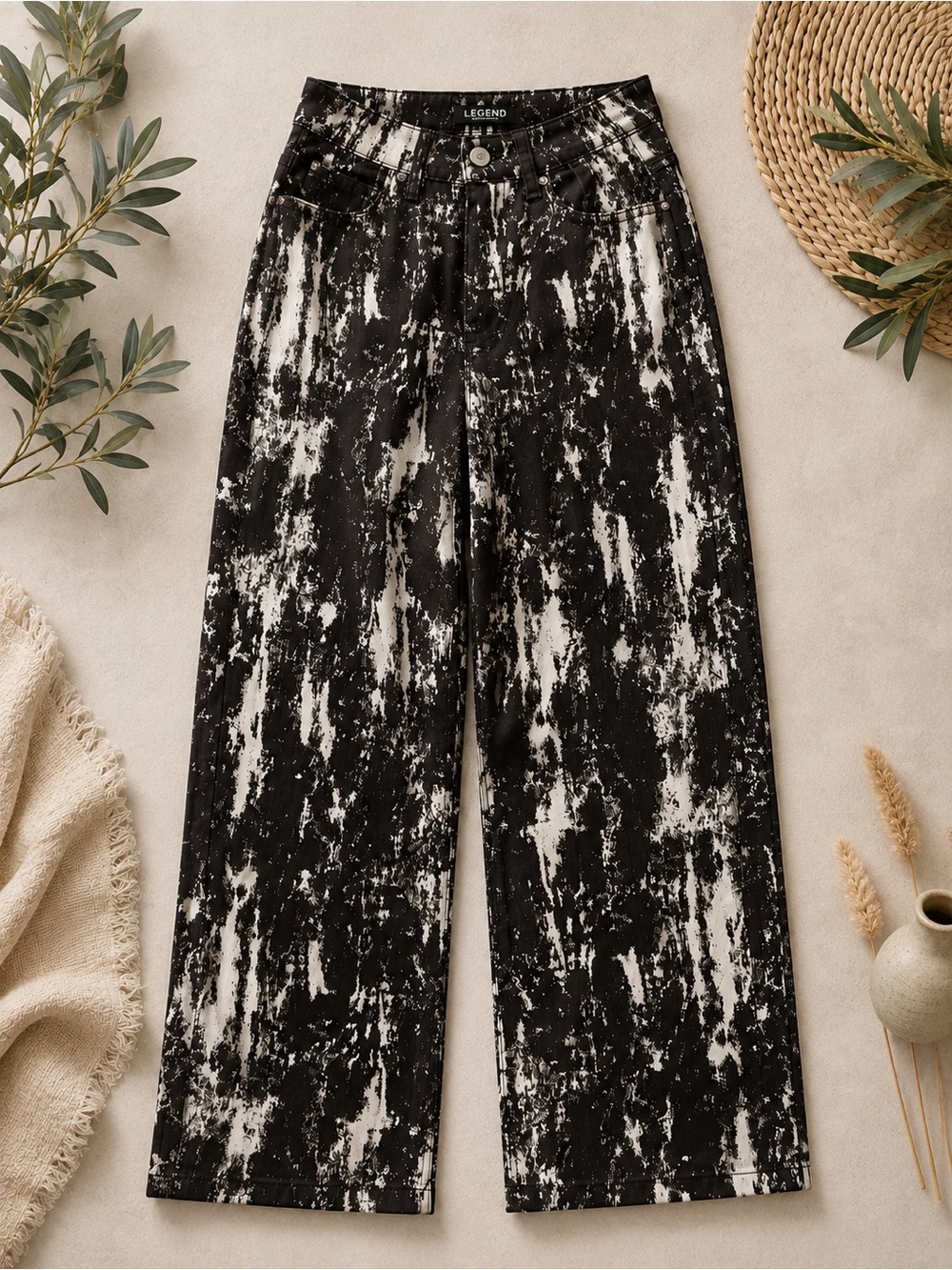 Legend Black & White Wide-Leg Printed Pants